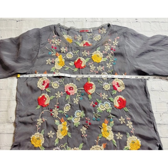 JOHNNY WAS Playa Tunic Women’s Large Gray Embroidered Top Rayon Blouse Boho - Picture 7 of 12
